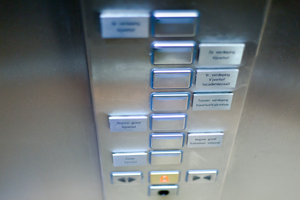 Bedieningspaneel in de lift